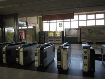 Suicaが使える東海道線二宮駅の改札